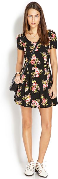 Forever 21 Flirty Florals Cutout Dress in Floral (Blackred)