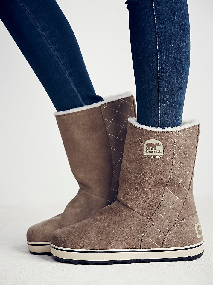 Free People Womens Glacy Pull On Weather Boot in Natural