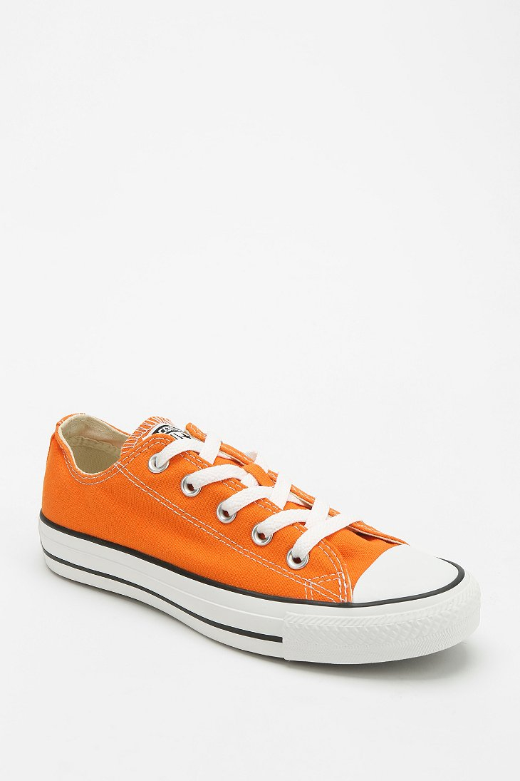 Converse Chuck Taylor All Star Womens Lowtop Sneaker in Orange Lyst