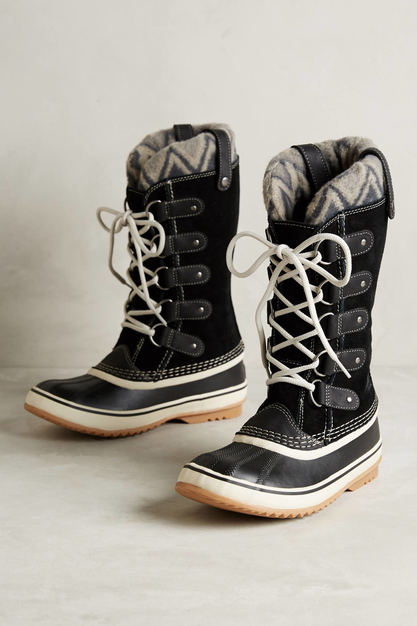 joan of arctic knit boot