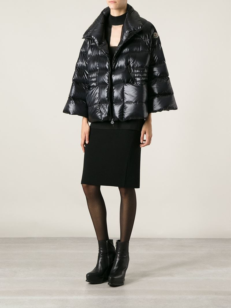 Moncler Padded Cape Coat in Black - Lyst