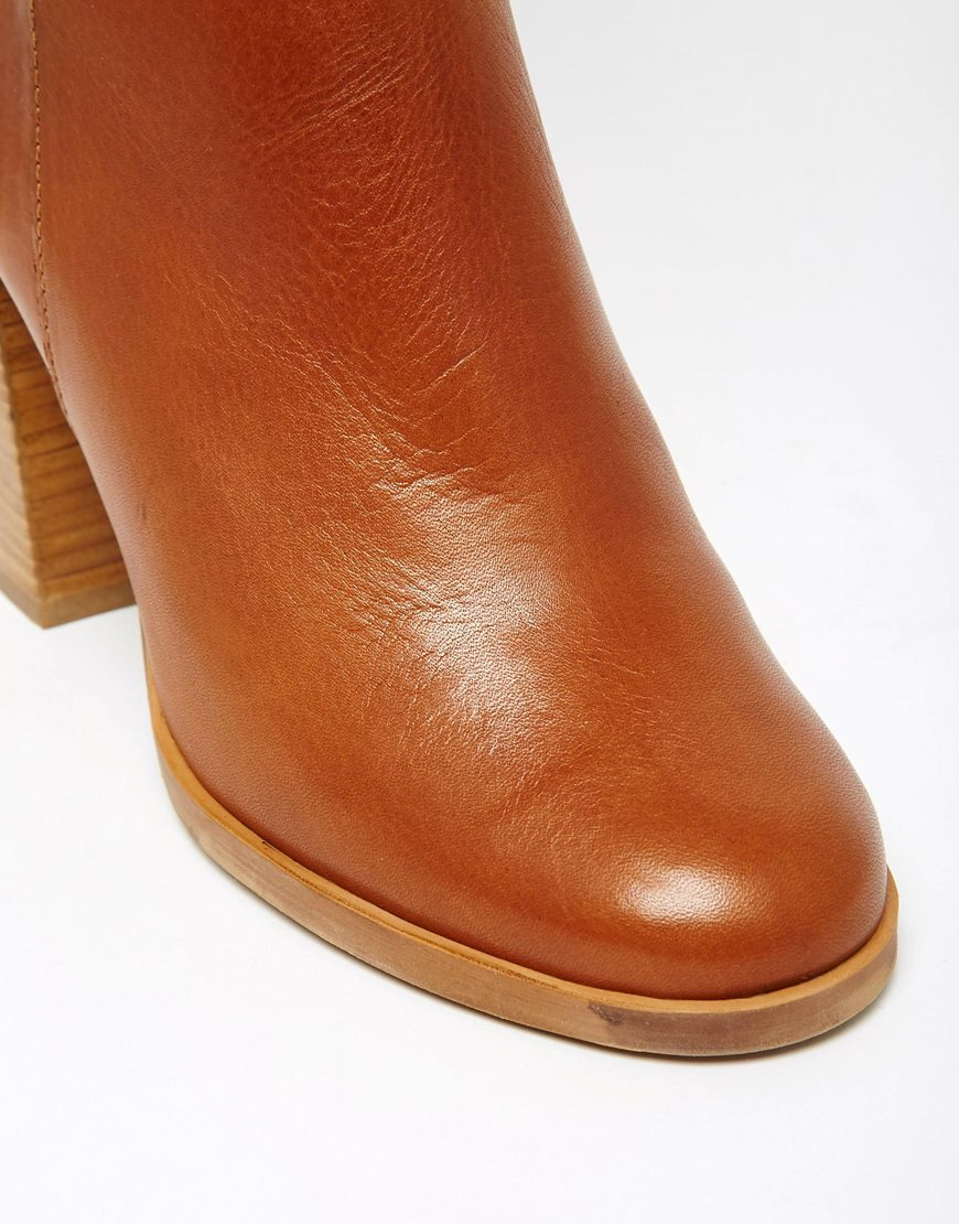 winnie block heel boot