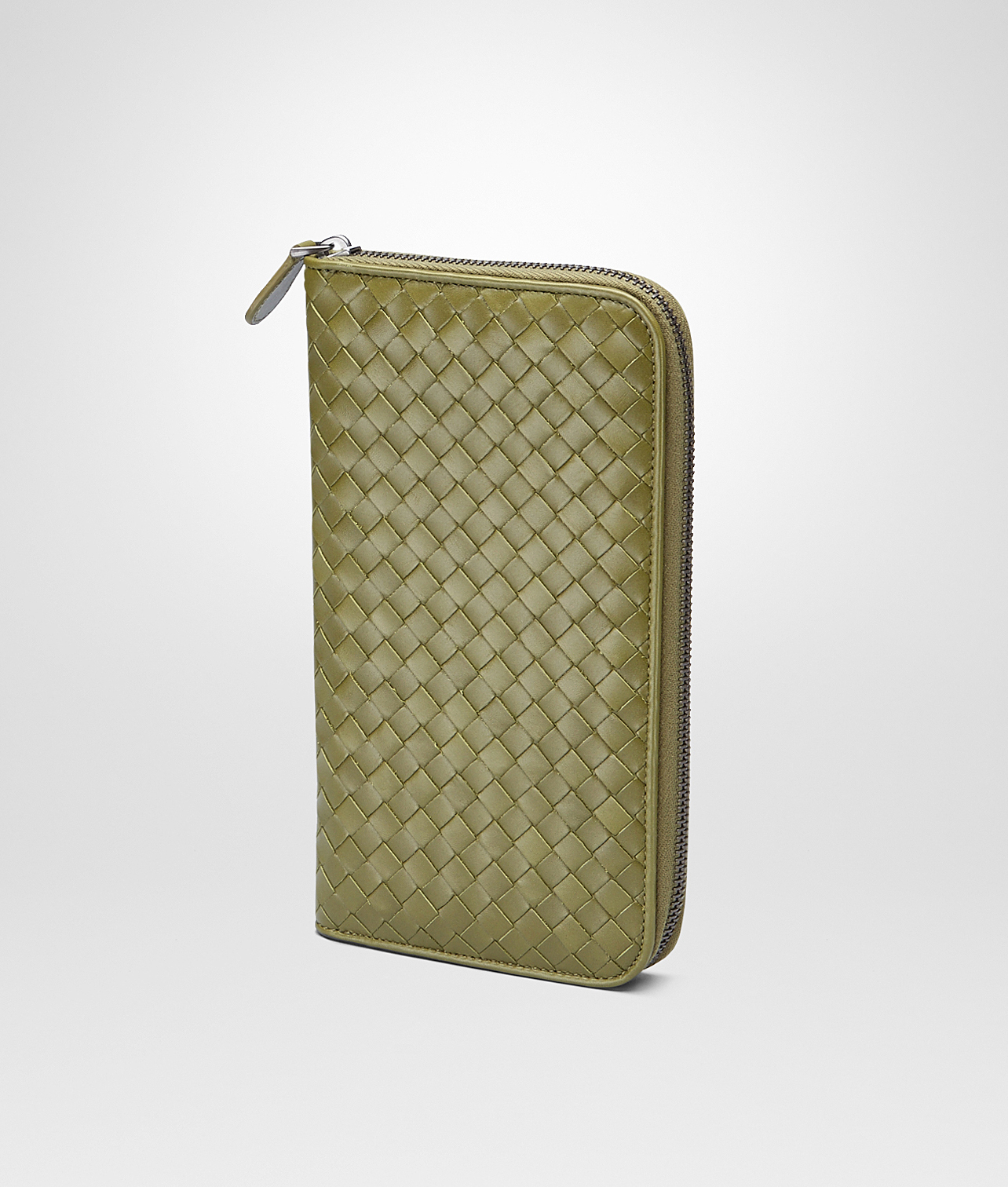 Bottega New Army Intrecciato Vn Zip Around Wallet in Green for