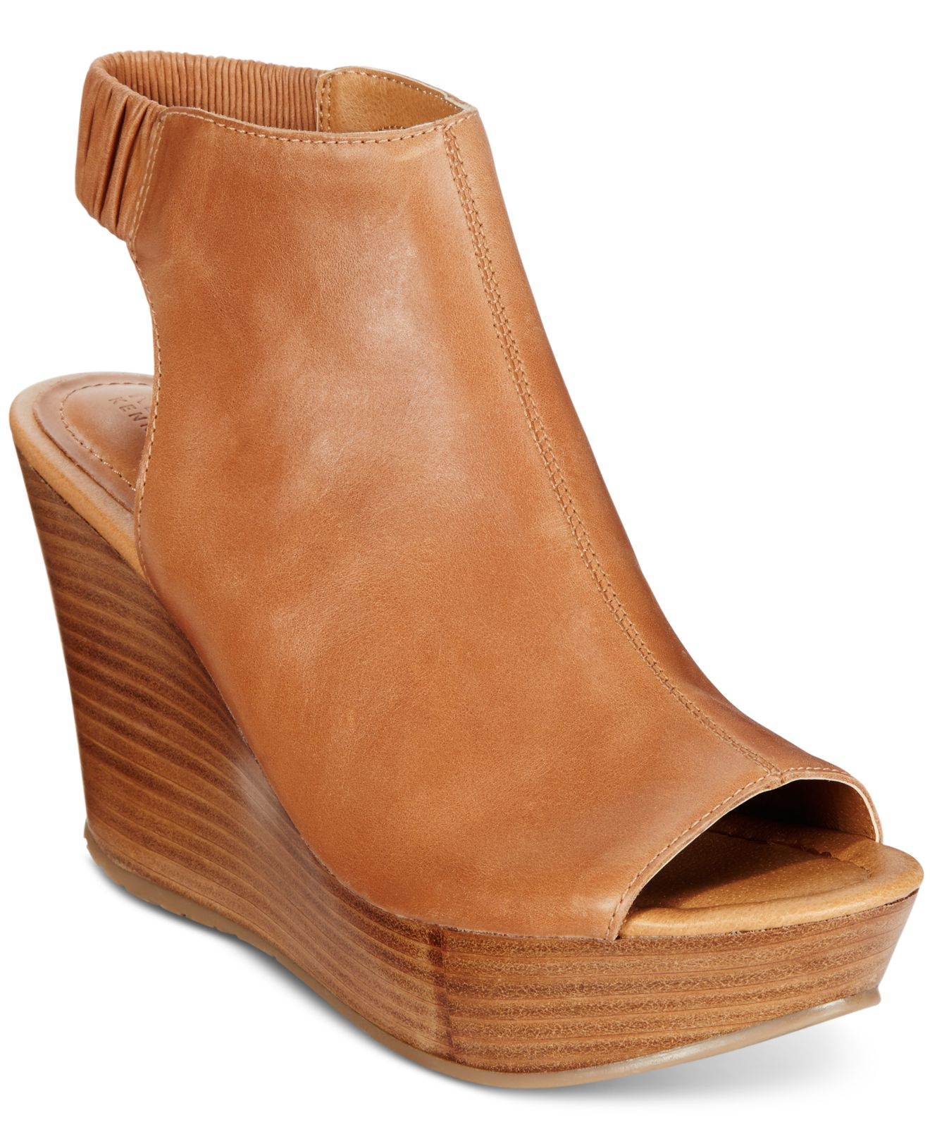 Kenneth Cole Reaction Leather Sole Chick Platform Wedge Sandals in  Butterscotch (Brown) - Lyst