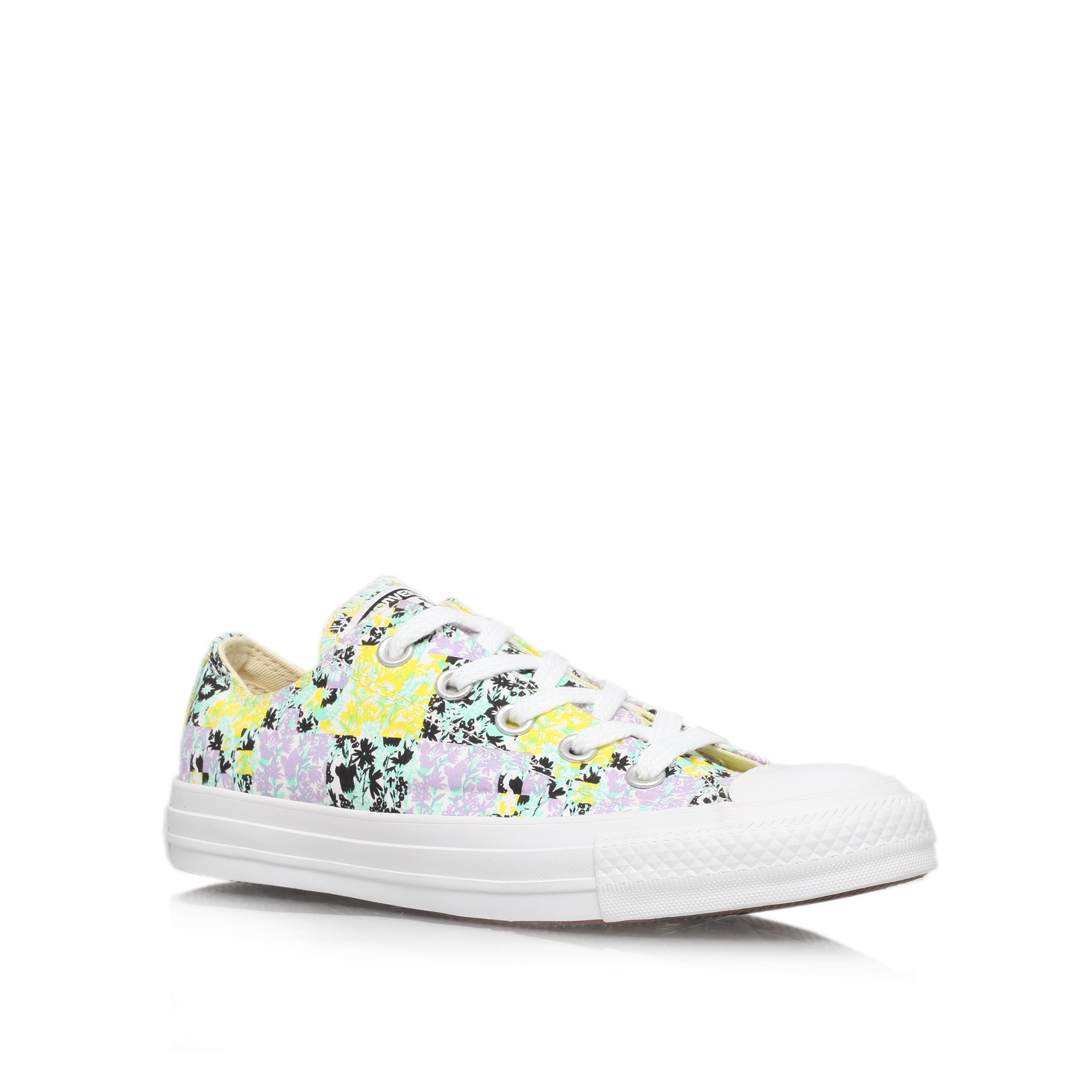 white converse flower
