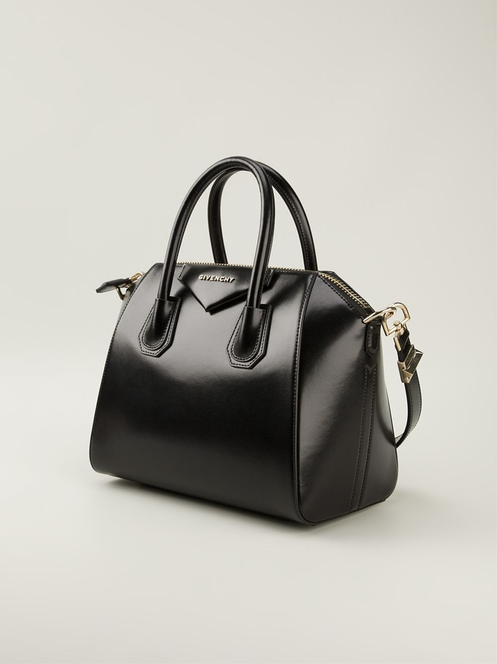 Givenchy Small &#39;Antigona&#39; Tote in Black | Lyst