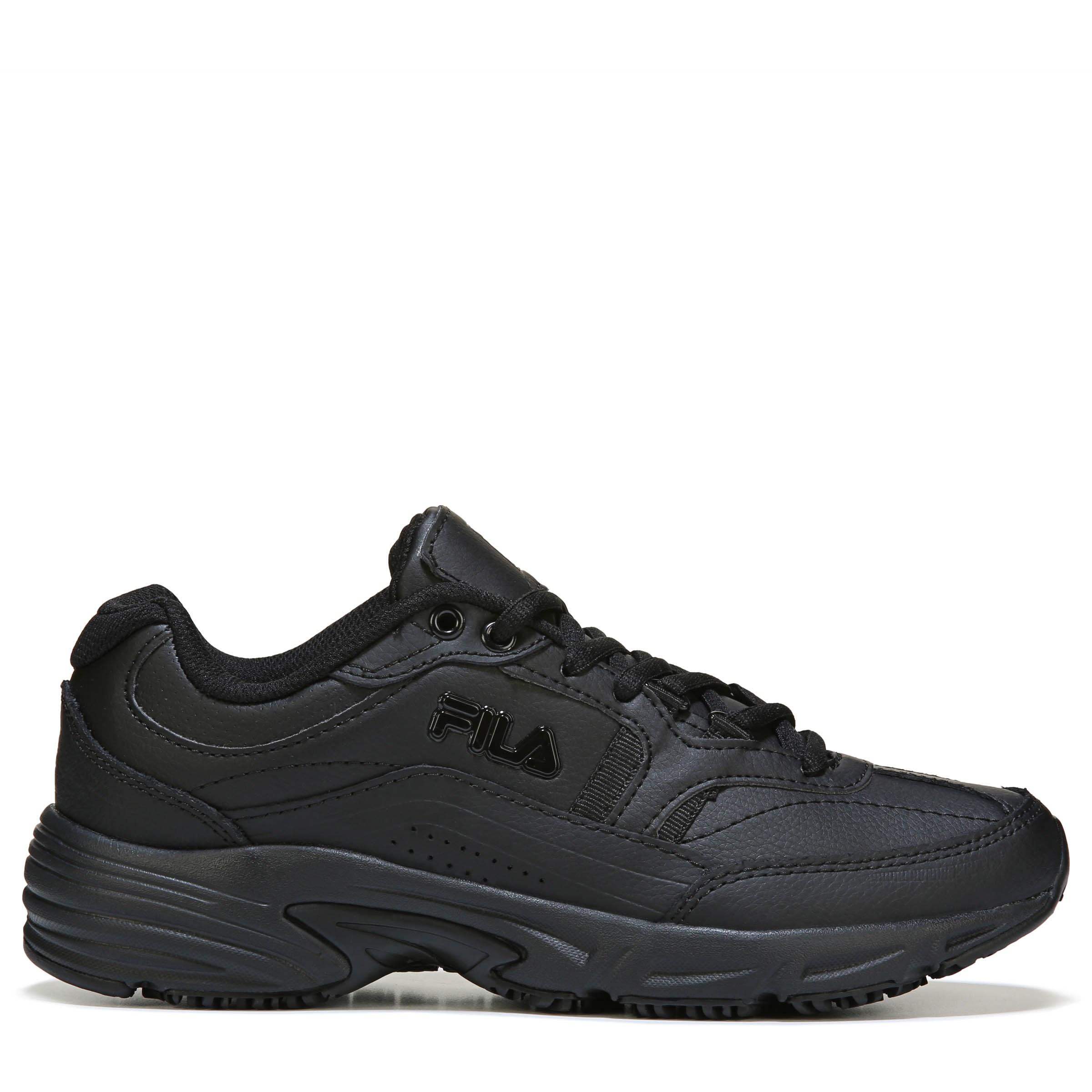 wide slip resistant work shoes
