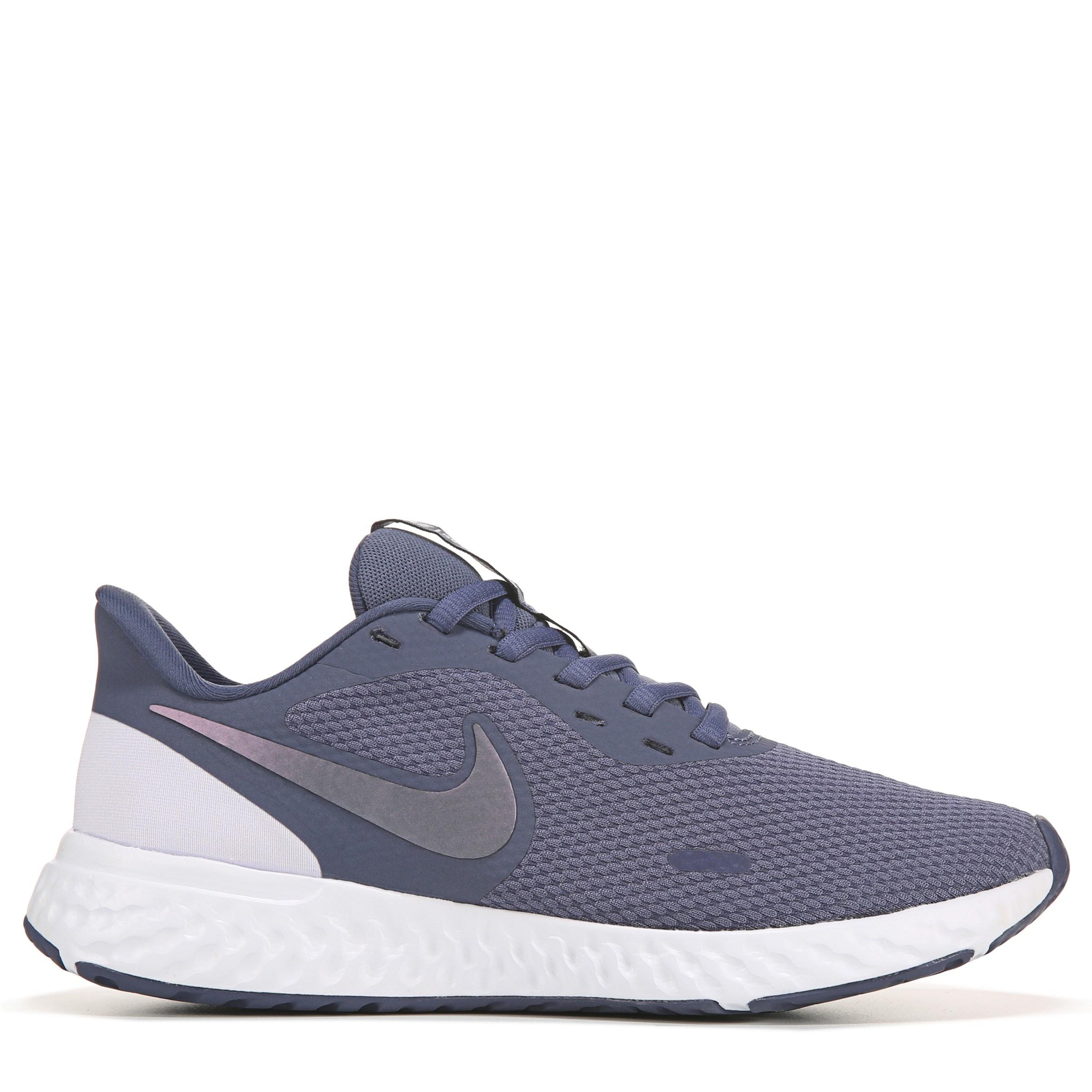 nike revolution with zipper