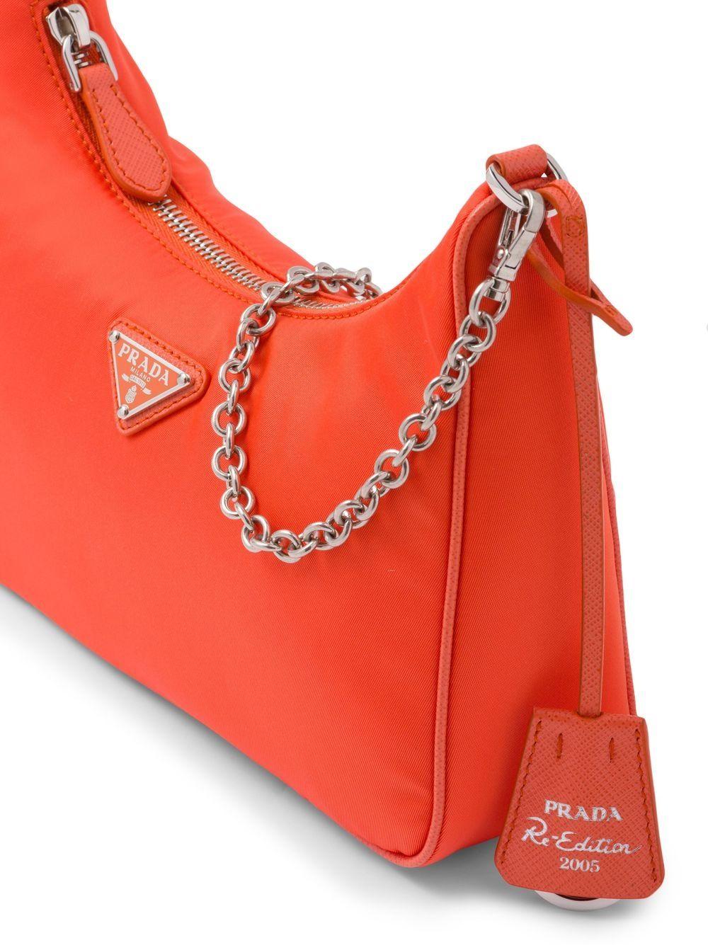 Prada Re-edition 2005 Shoulder Bag in Red | Lyst