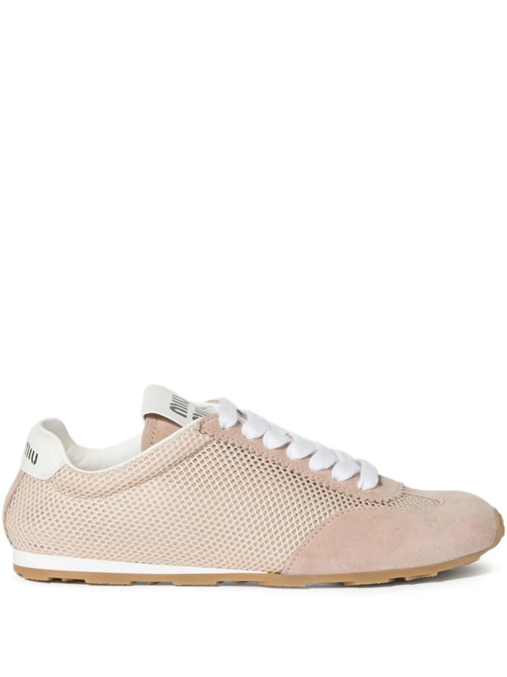 MIU MIU★プルームローカットレザースニーカー レディース Miu Miu ローカットスニーカーが¥119,900〜 | Lyst