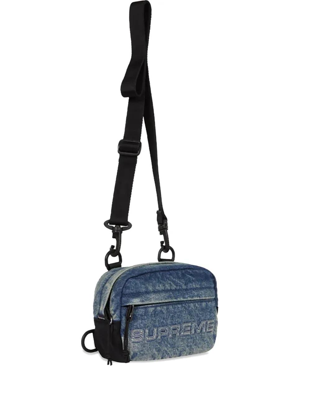 Men's Supreme Messenger bags from $82 | Lyst