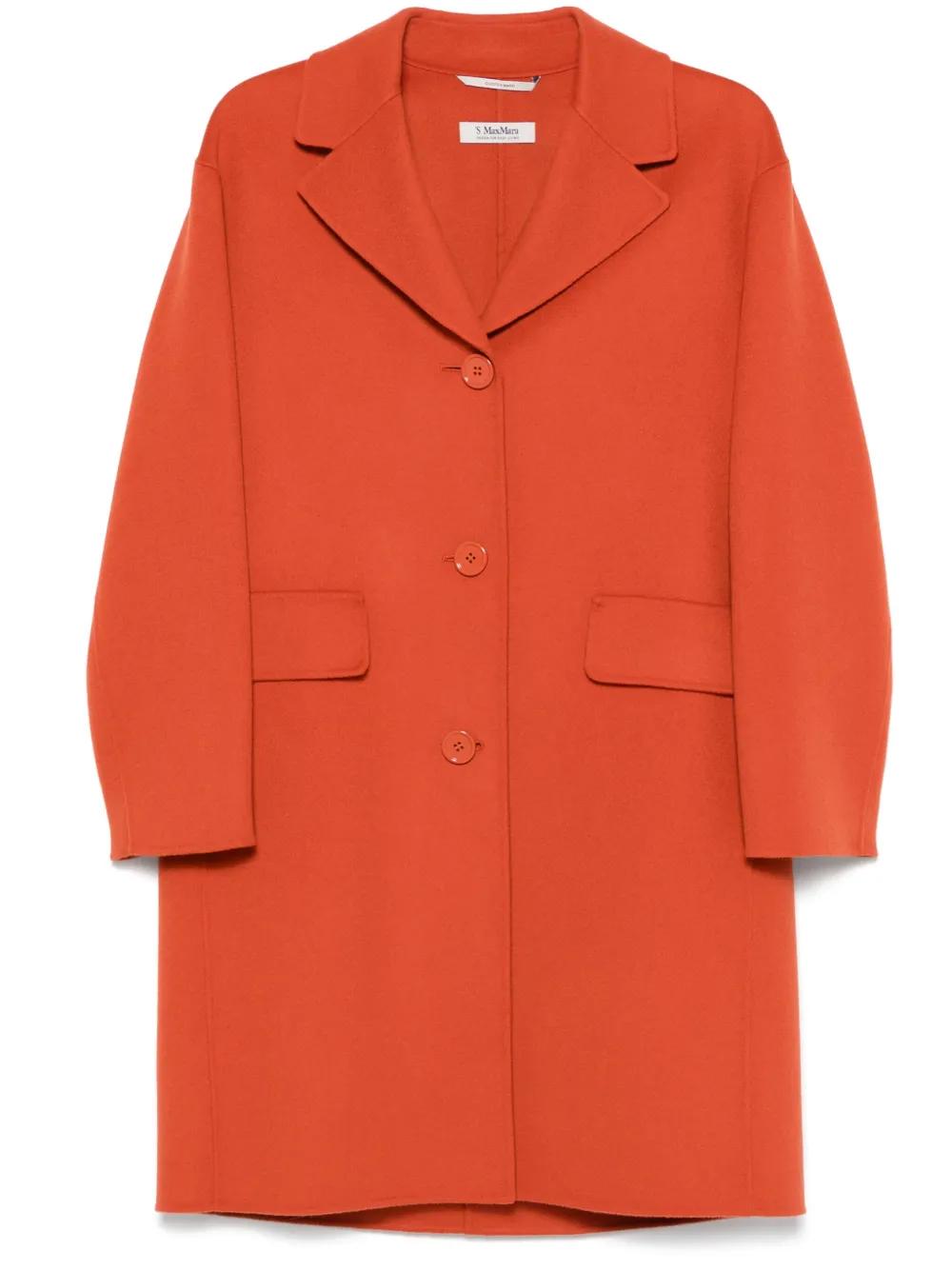 MaxMara チェスターコート　オレンジ 大人が買うべきは真に価値のあるコート! 富岡佳子さんがまとう