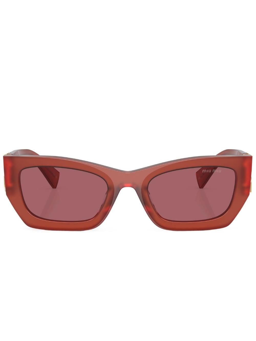 Miu Logo-plaque Rectangle-frame Sunglasses in Red