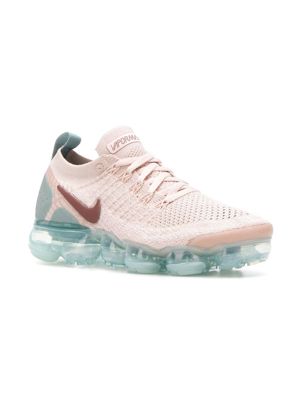 vapormax blush