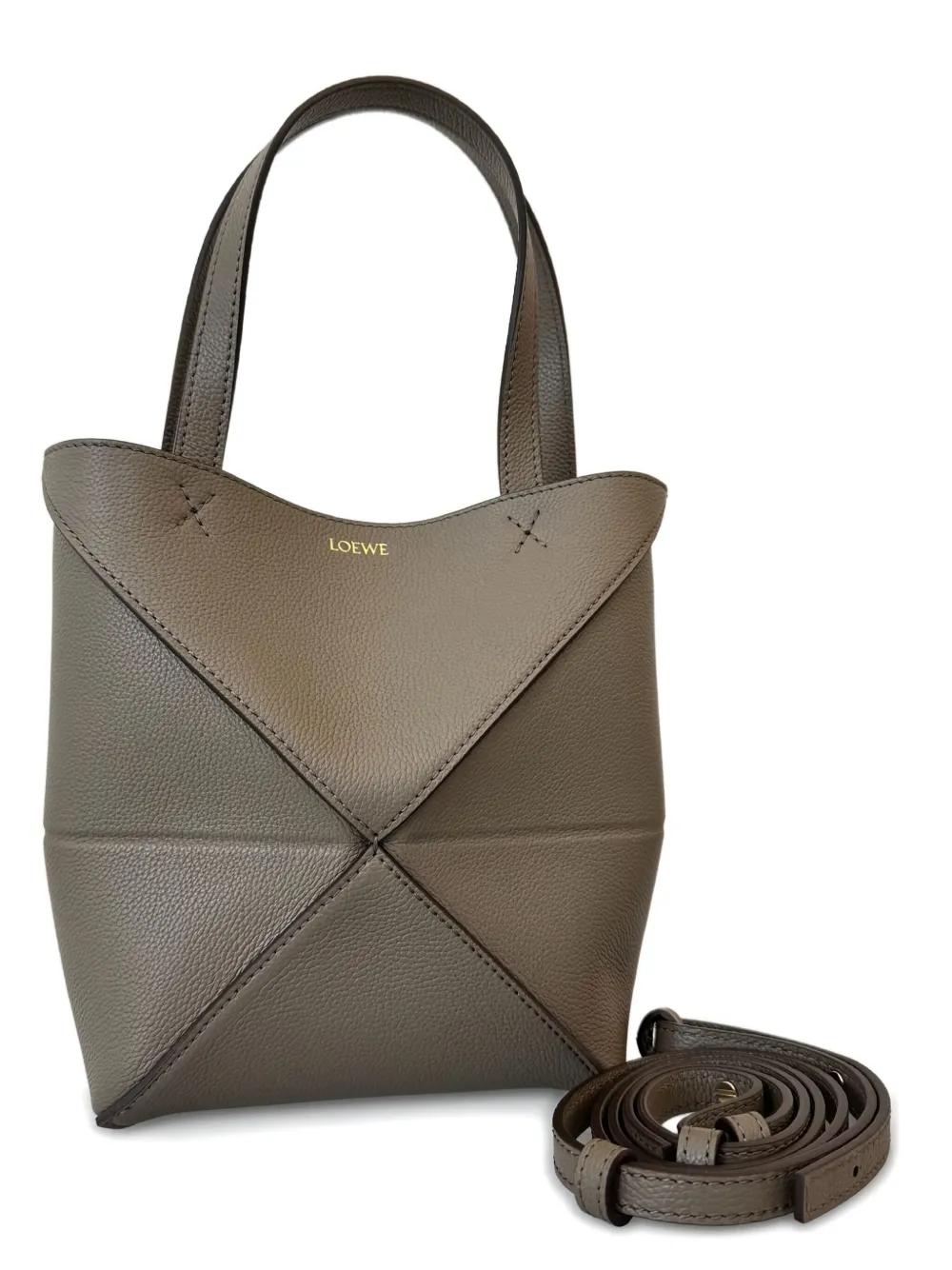 ポーチ LOEWE  Loewe Embossed T-Pouch in Black Loewe T Pouch | eBay