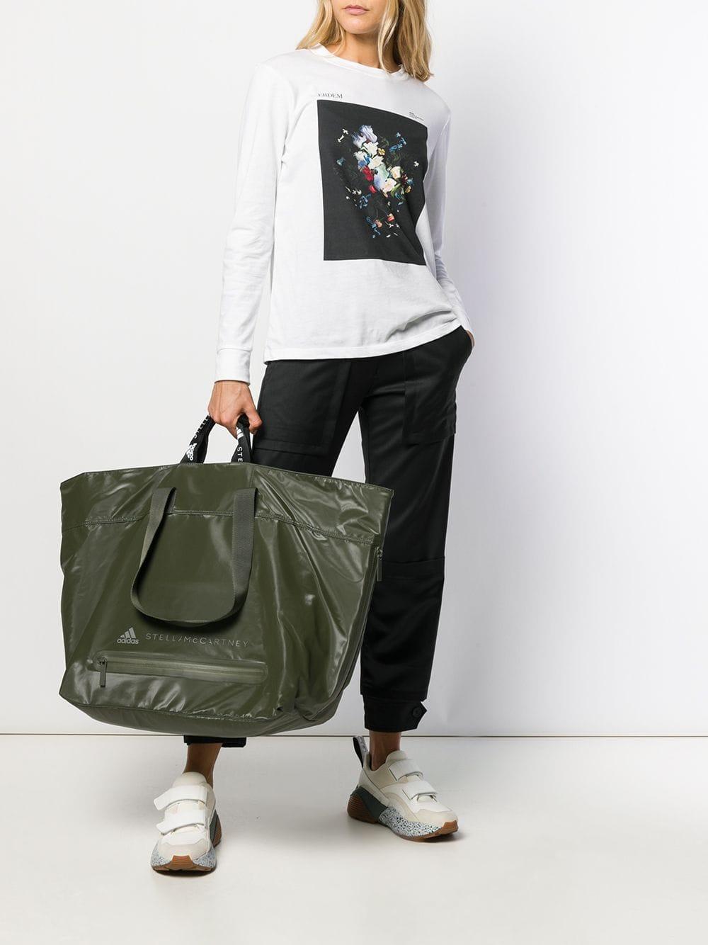 klei Nietje Aantrekkingskracht adidas By Stella McCartney Oversized Bag in Green | Lyst