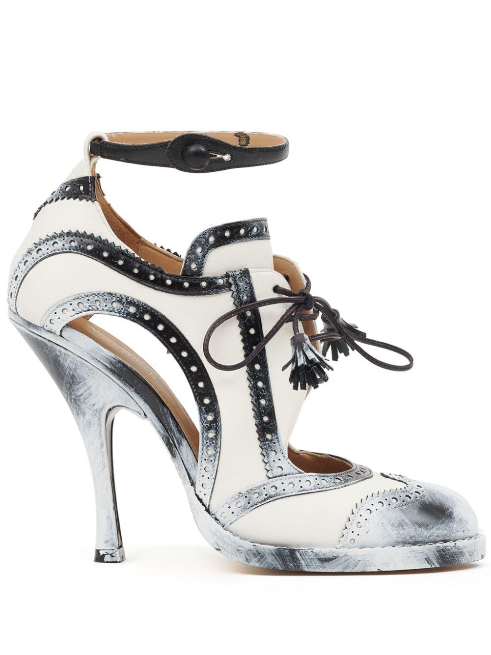 Maison Margiela Bourgeoise Spectator Tabi 100Mm Pumps in Maison Margiela Bourgeoise Spectator Tabi 100Mm Pumps in
