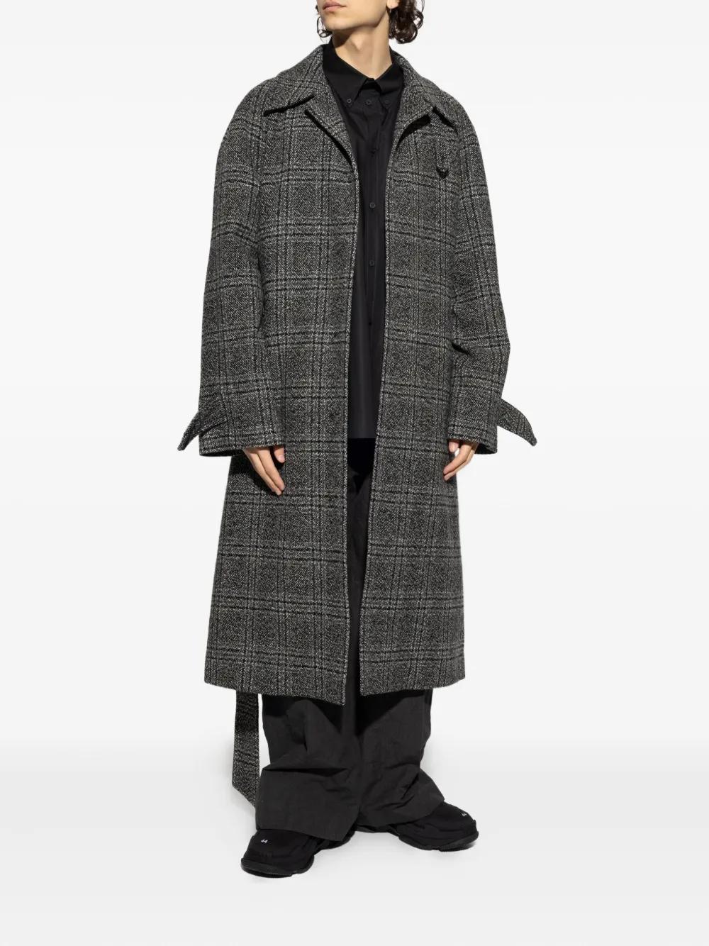 コート BALENCIAGA Woman Coat Black 772968TPU04 1000 Balenciaga Ladies Black Fringed-Edge Hooded Cardi-Coat