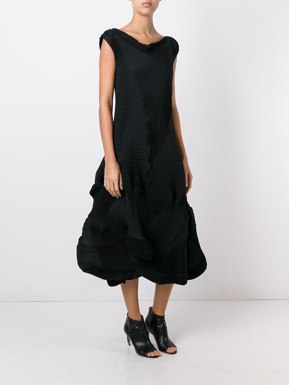 Issey Miyake Synthetic Structured Skirt Dress in Black - Lyst