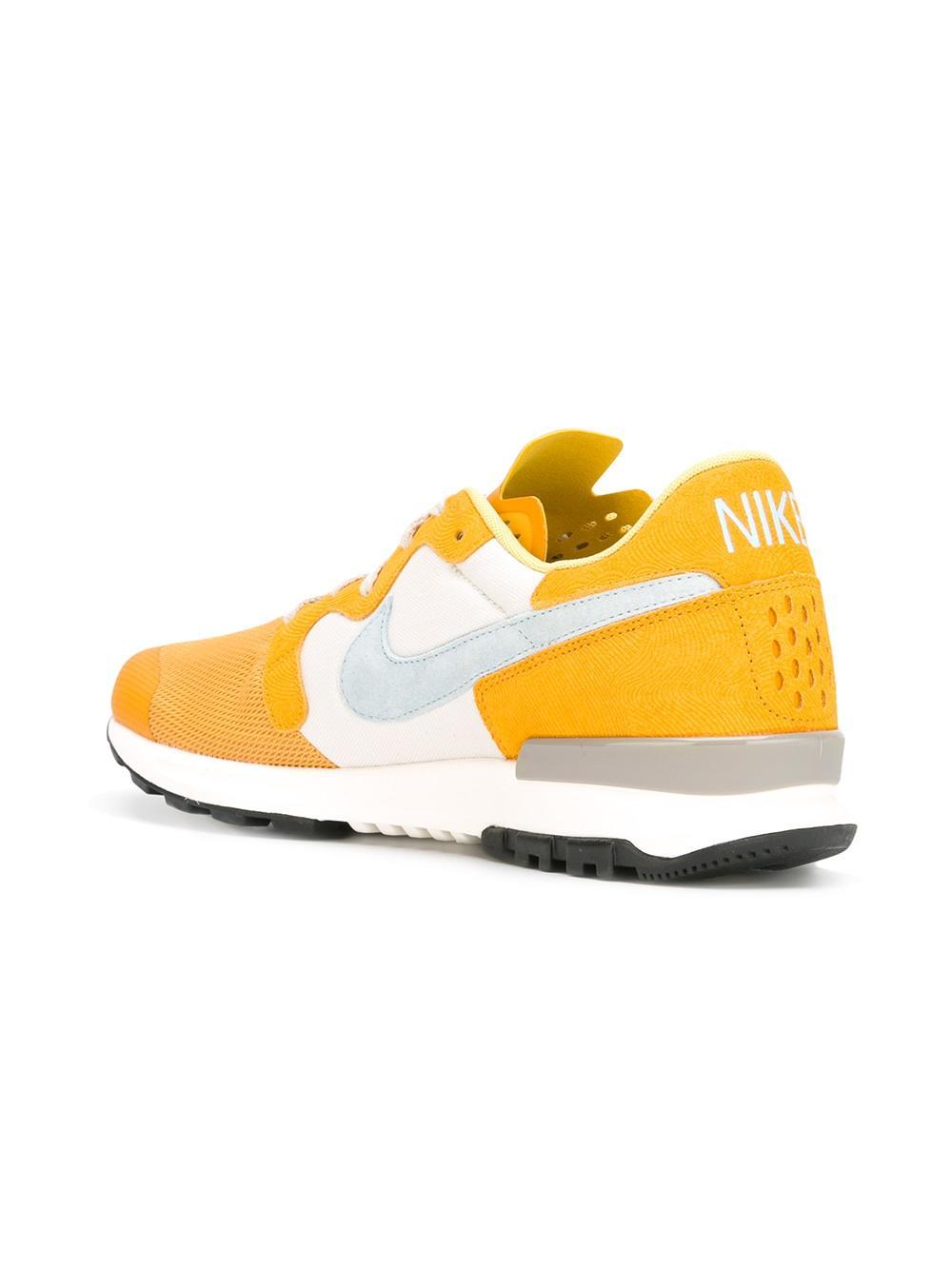 Nike Suede Air Berwuda Premium Sneakers in Yellow/Orange (Yellow) for Men |  Lyst