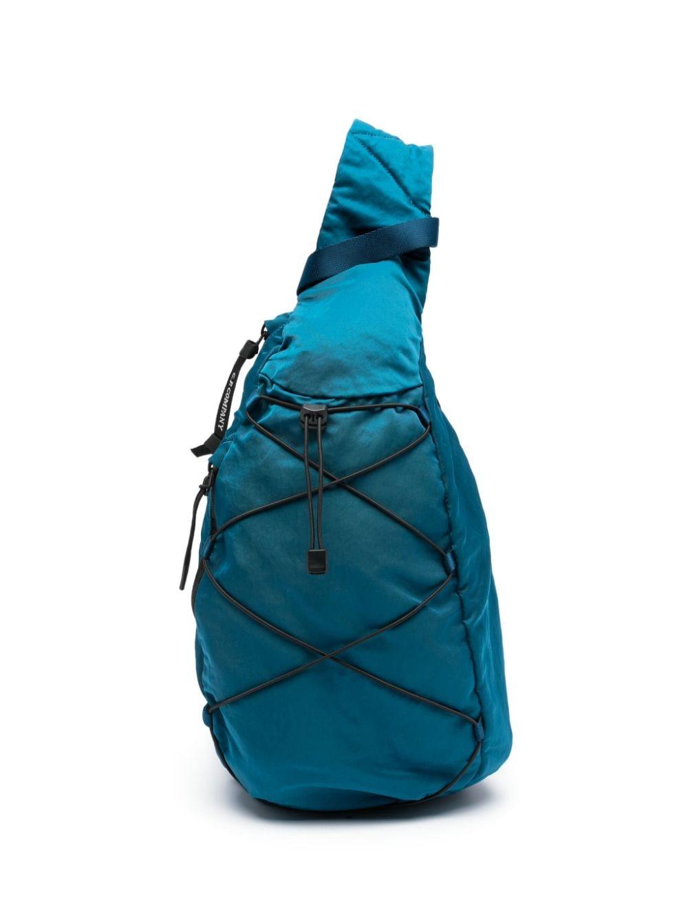 C.P. Company リュックサック レンズディテール クロスボディバッグ C.P. Companyのブラック Nylon B クロスボディ バックパックが
