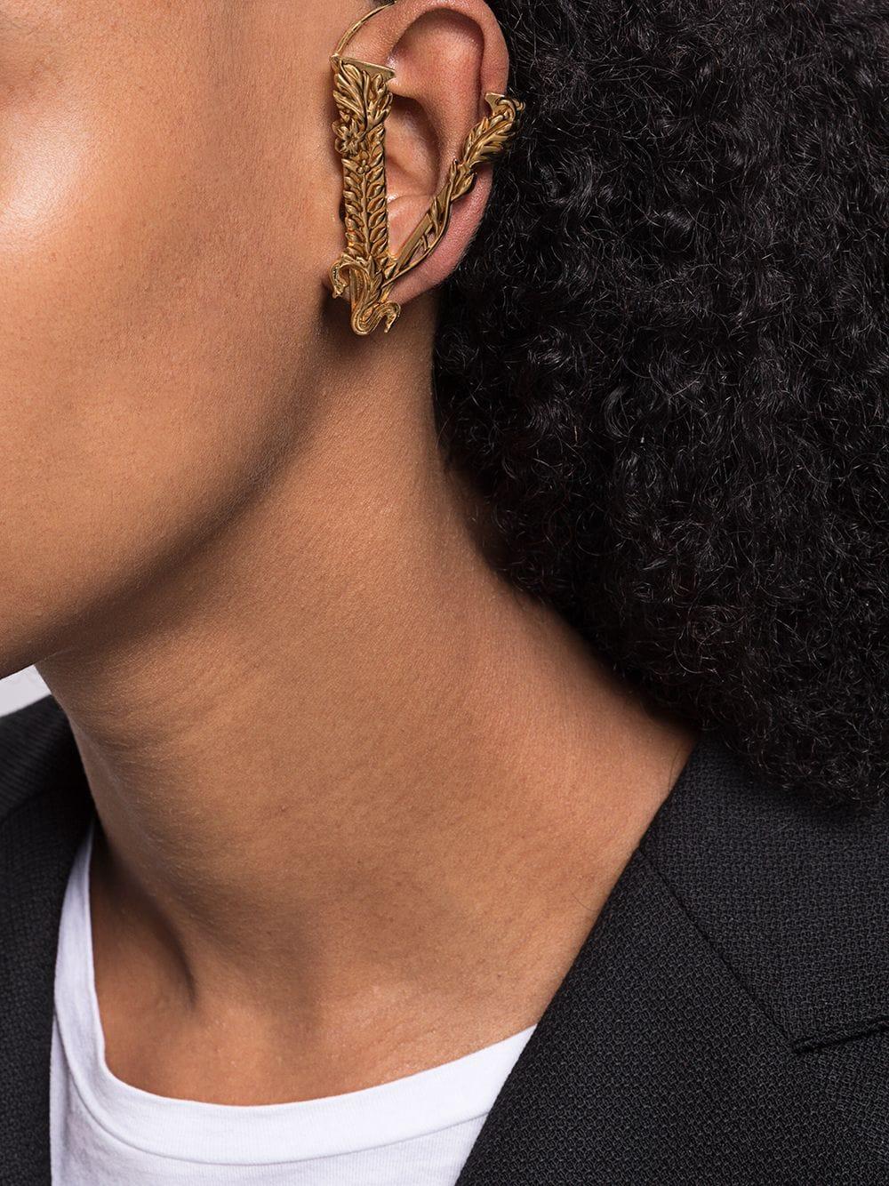 Versace Virtus Ear Cuff in Gold (Metallic) - Lyst