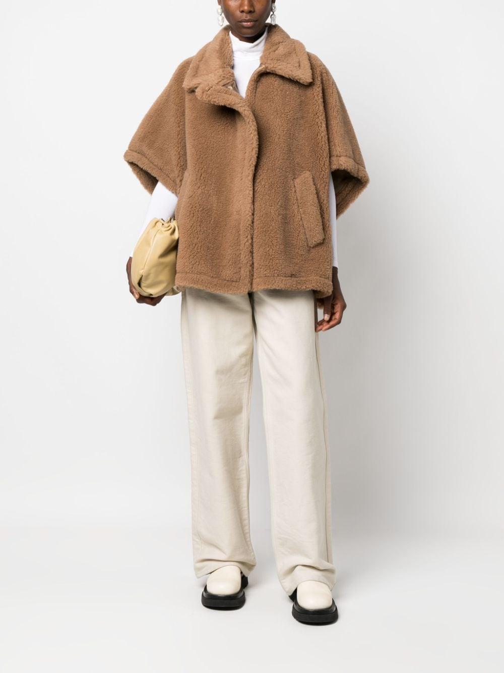 Max Mara Teddy-fabric Oversized-collar Cape in Natural | Lyst