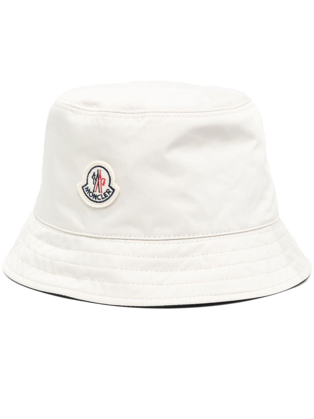 Moncler Logo Patch Bucket Hat in White | Lyst