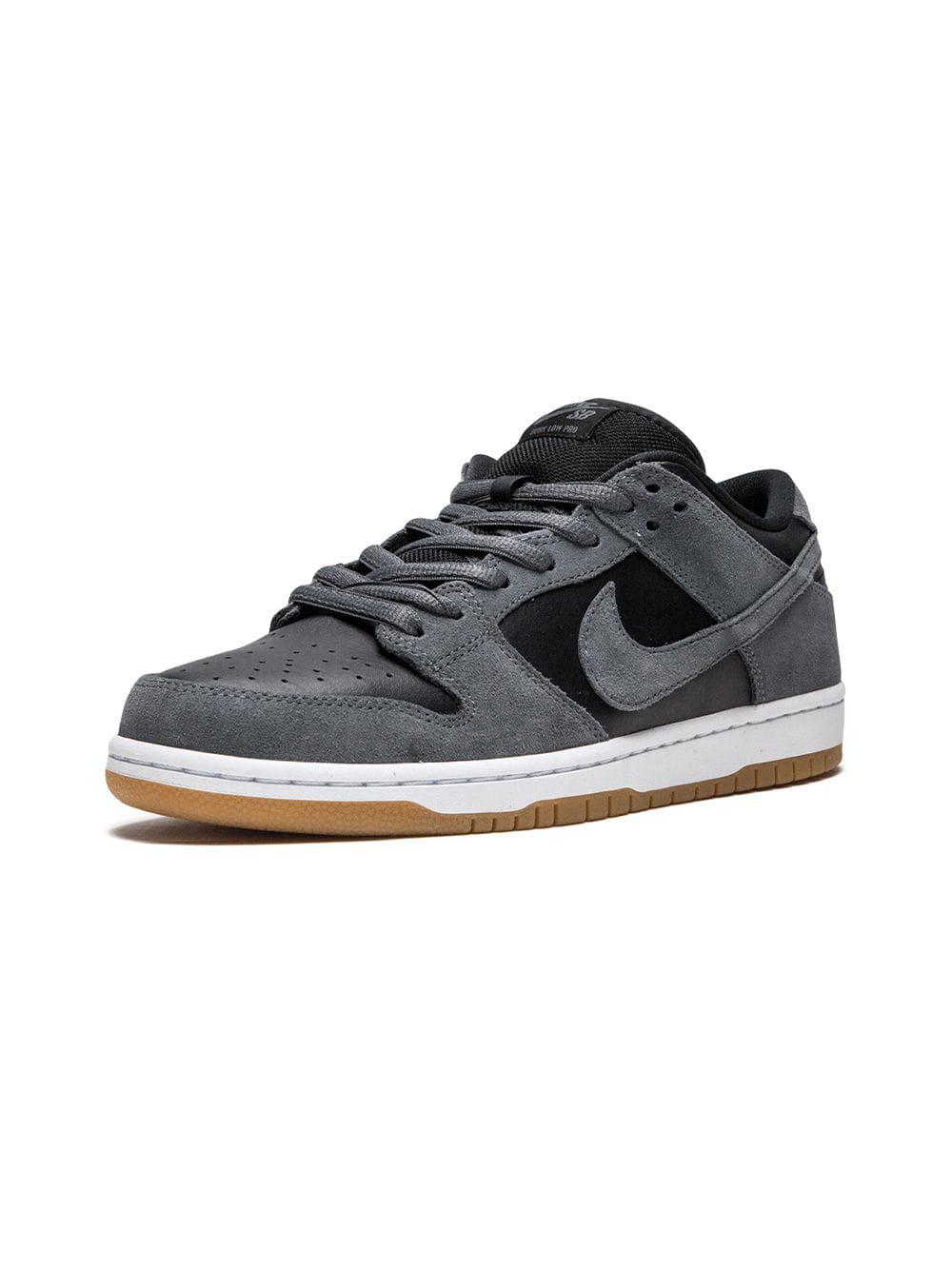 black grey dunks