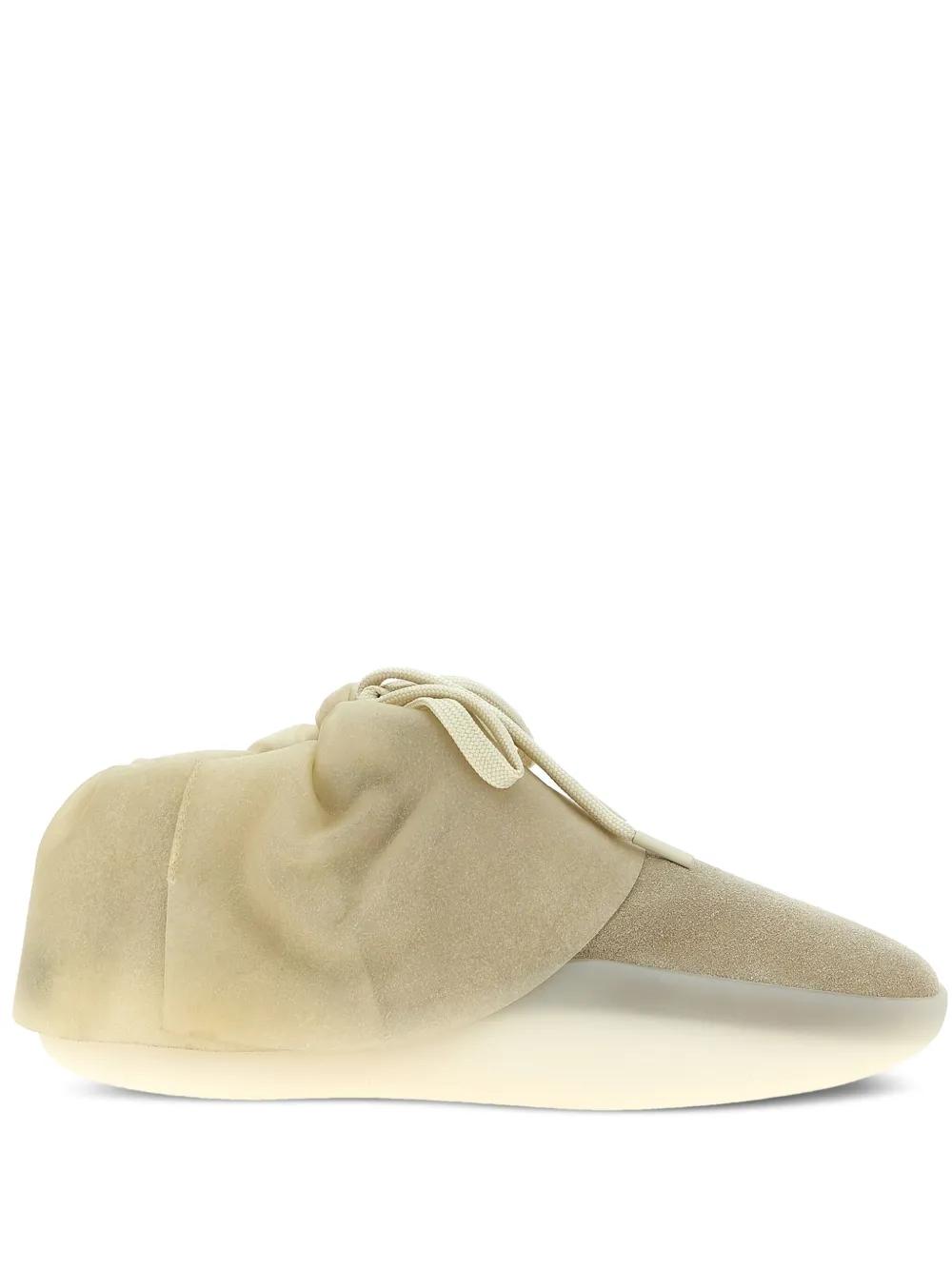 【関税込み】Fear of God ベージュ Moc ローカットスニーカー メンズ Fear Of God ローカットスニーカー | オンラインセールは