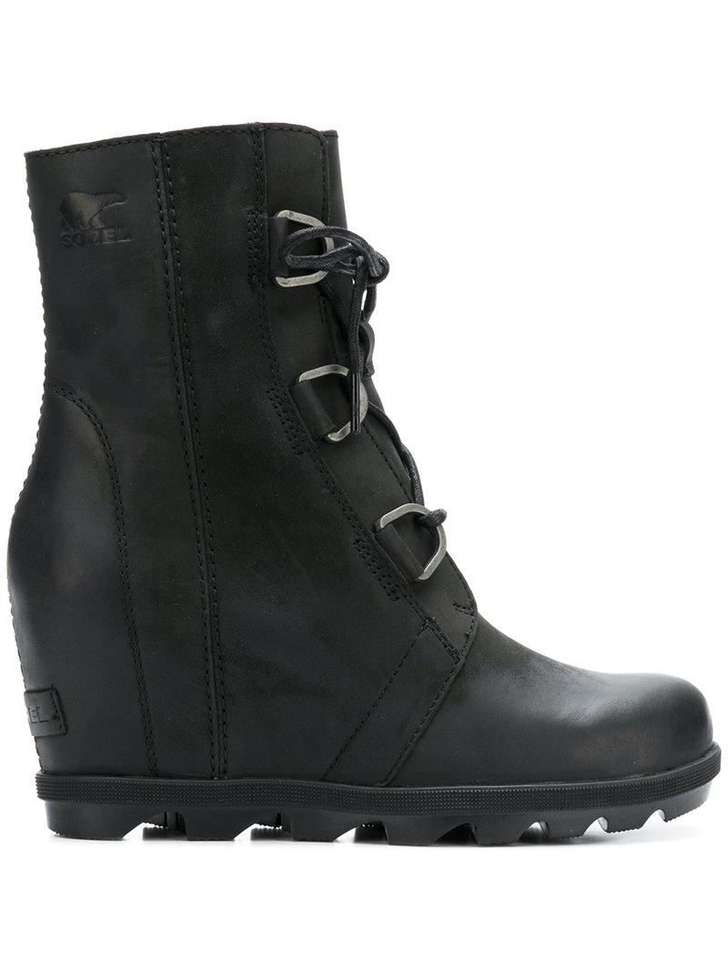 sorel lace up boots