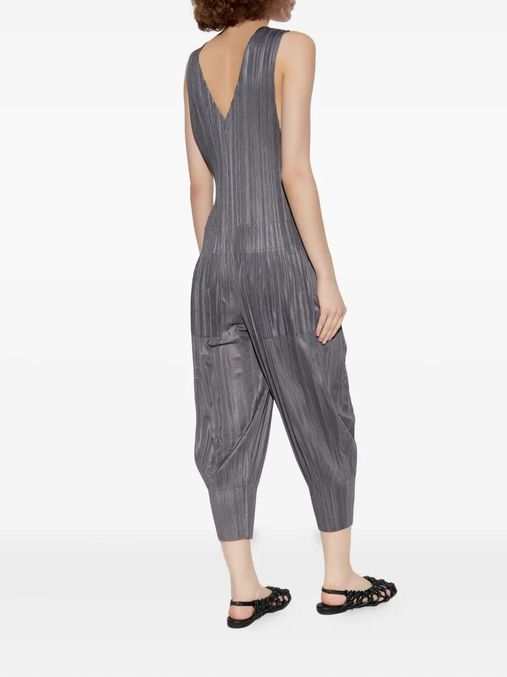 週末お値引きです！PLEATS PLEASE 美品グレー Issey Miyake Pleats Please Mist April Top - Gray | Garmentory
