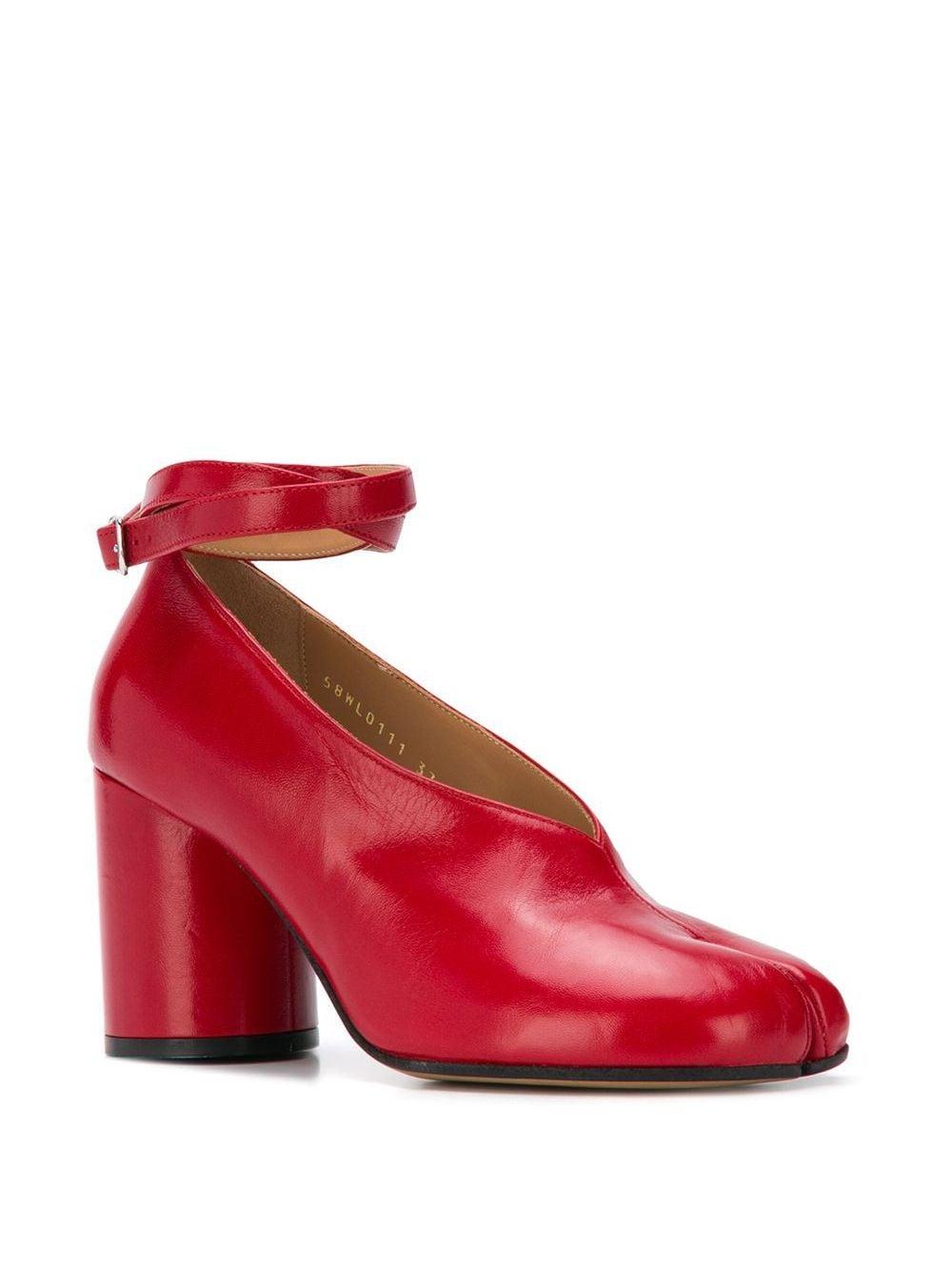 Maison Margiela Leather Tabi Mary Jane Pumps in Red | Lyst