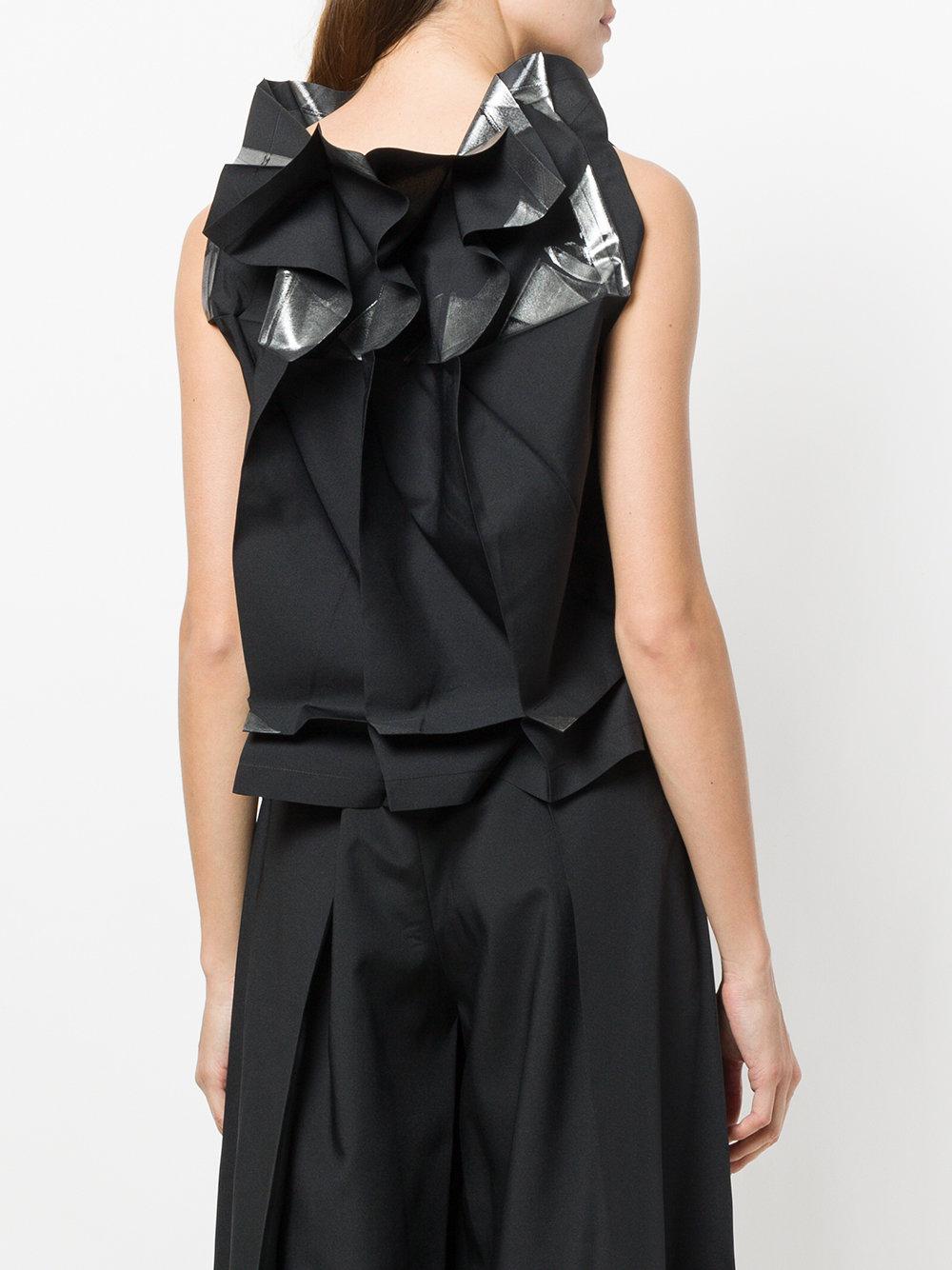 Issey Miyake Structured Fold Detail Blouse in Black - Lyst