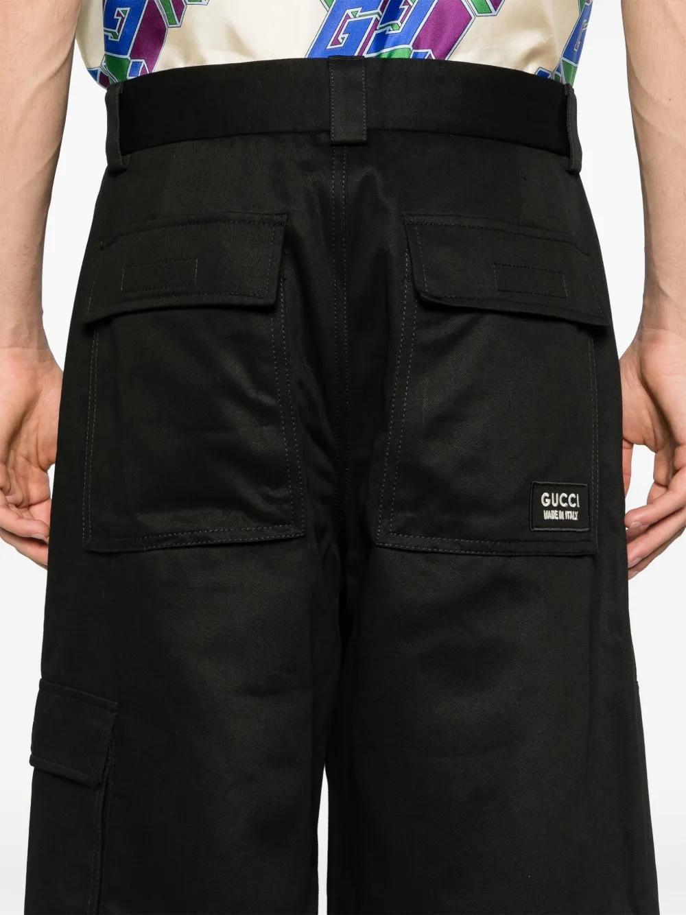 Gucci Logo-Patch Cotton Cargo Trousers in Black for Men
