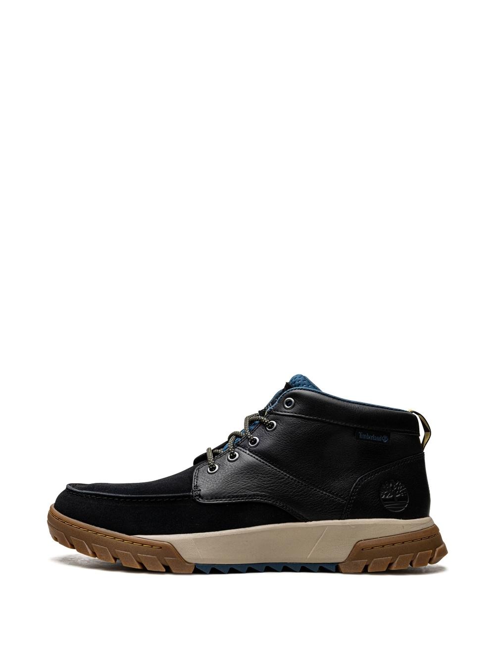 Timberland Boulder Trail Chukka Boots in Black for Men | Lyst
