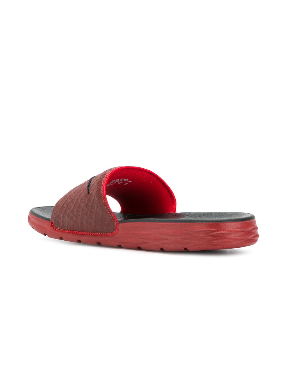 nike benassi slides red