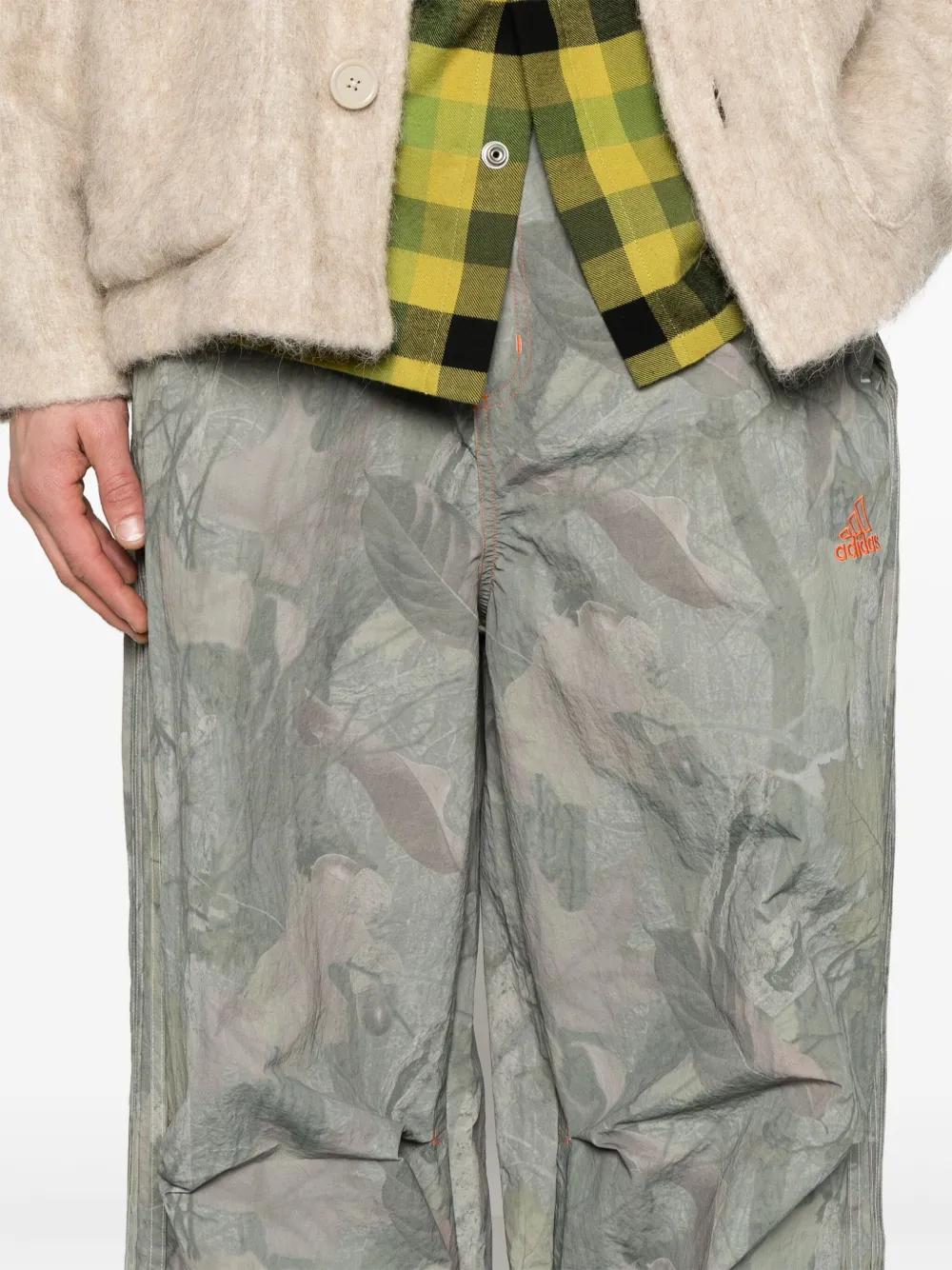 adidas Camo Q1 Trousers in Gray for Men | Lyst
