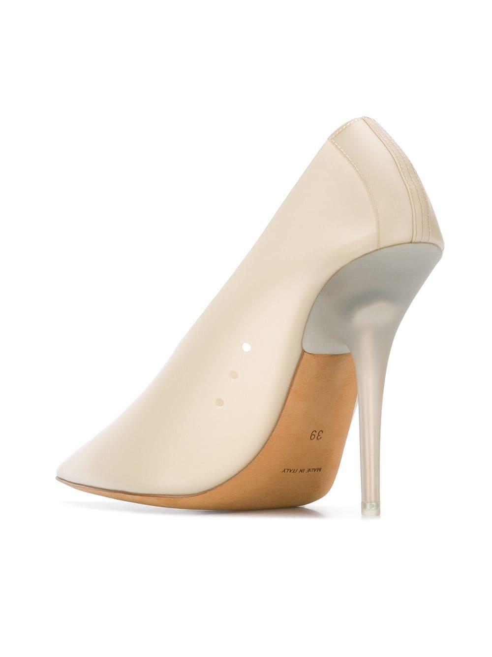 yeezy pointed toe pumps