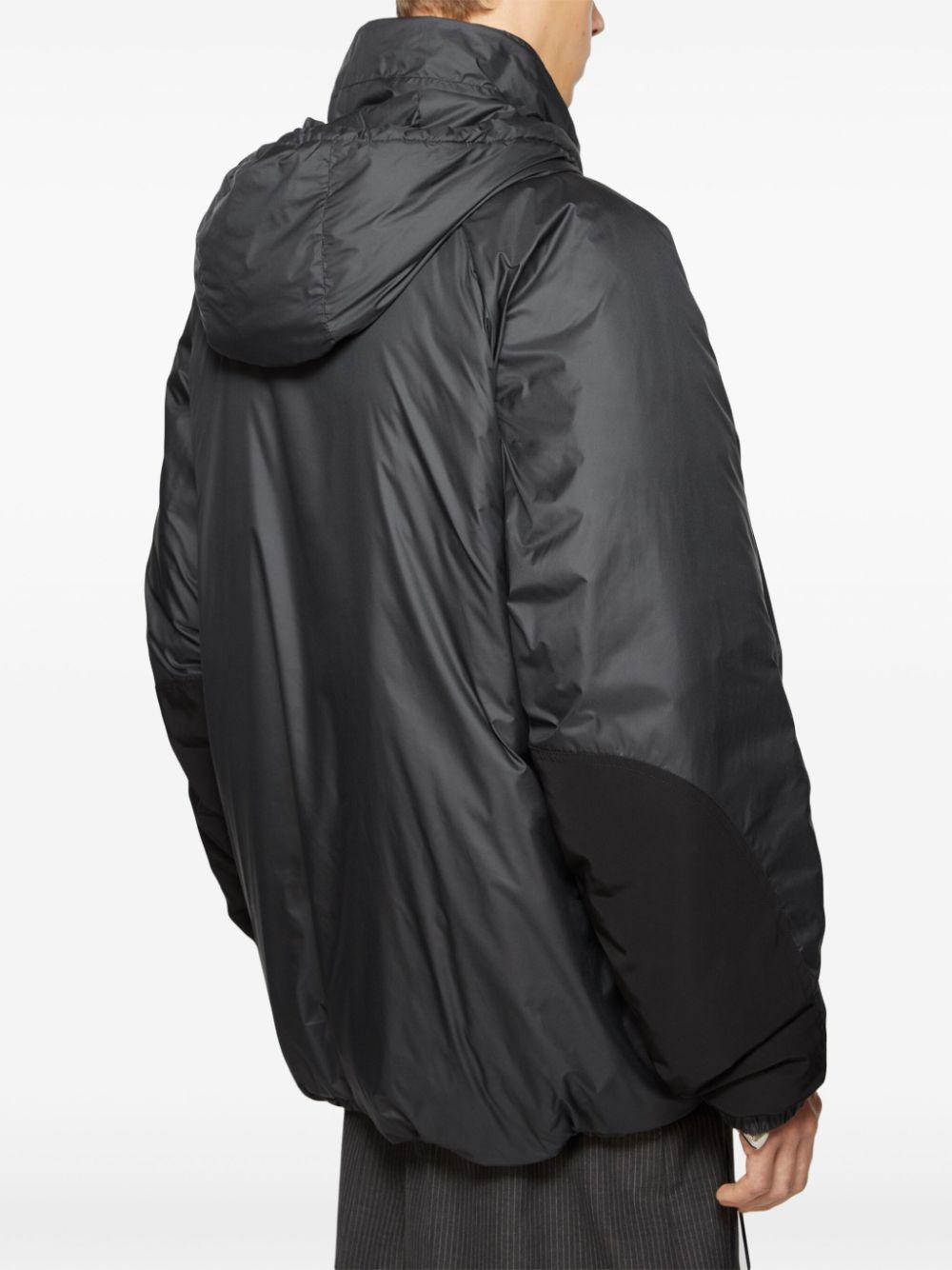 最新デザインの Acne Studios メンズ ブラック ダウンジャケット 最新デザインの Acne Studios メンズ ブラック ダウンジャケット