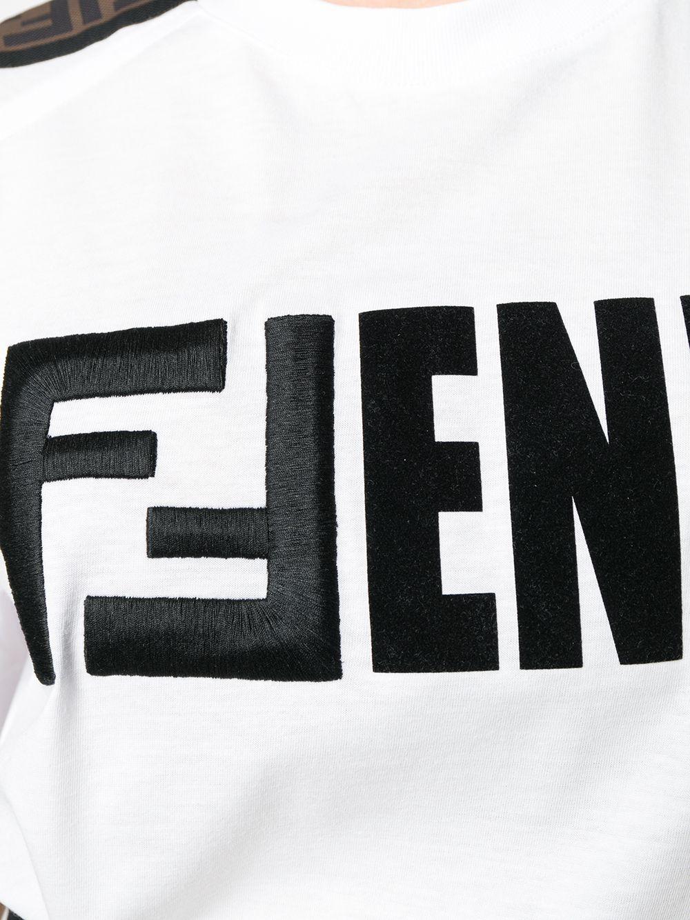 【送料無料/新品】 【FENDI】Logo Debossed Tシャツ Tシャツ・カットソー Fendi Logo Tape Short Sleeved T Shirt, Text-print Pattern in White