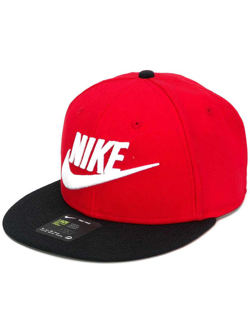Nike Wool Limitless Snapback Cap in Red 