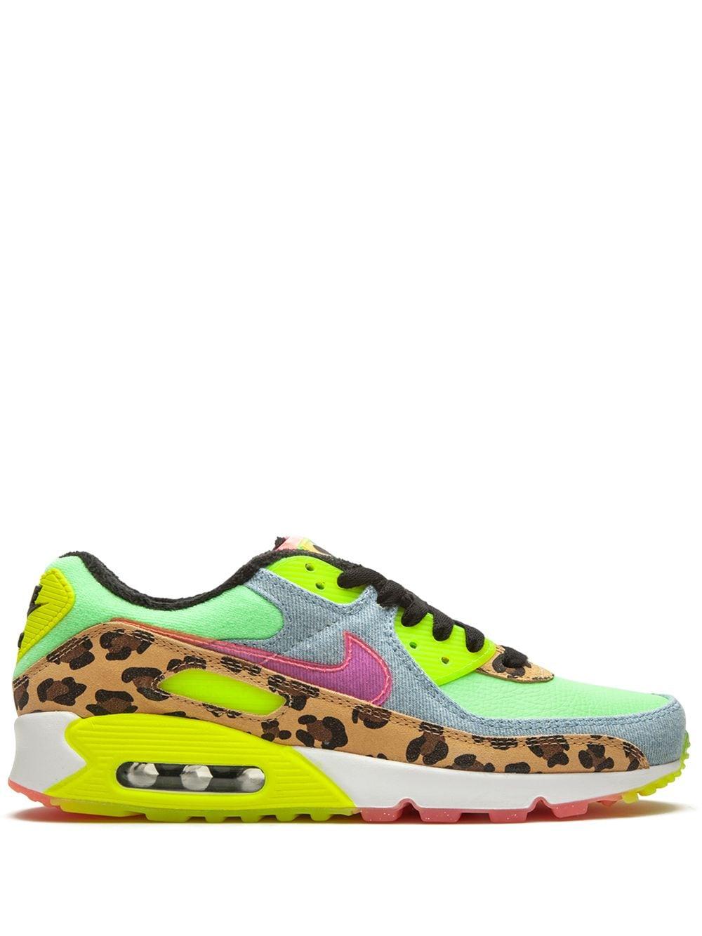 Nike Air Max 90 Lx - Shoes in Green | Lyst