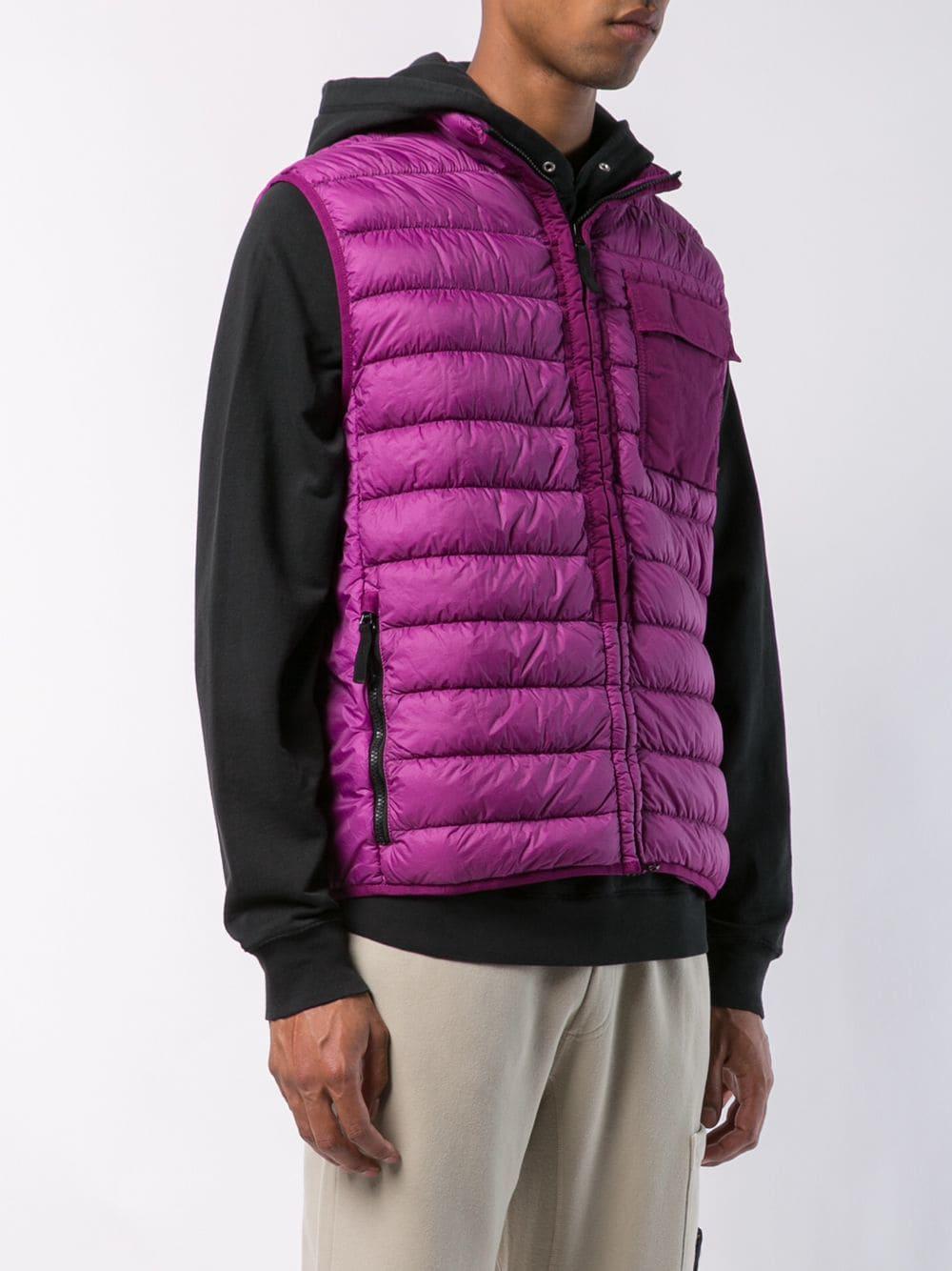 Stone Island Garment Dyed Micro Yarn Down Packable Gilet in Pink for Men |  Lyst UK