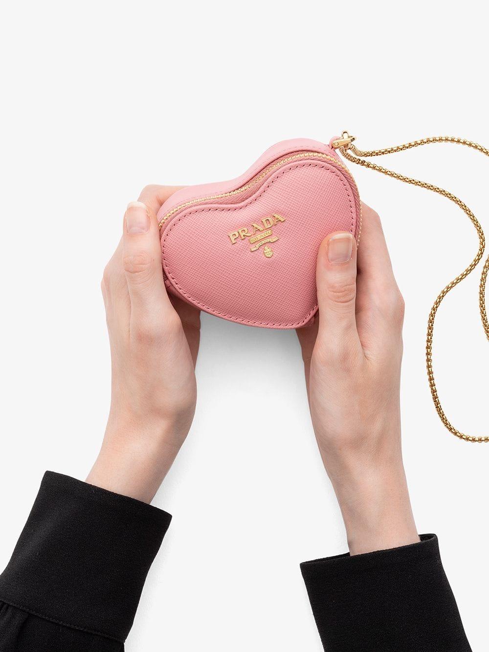 Prada Heart Shaped Wallet On Chain in Pink | Lyst