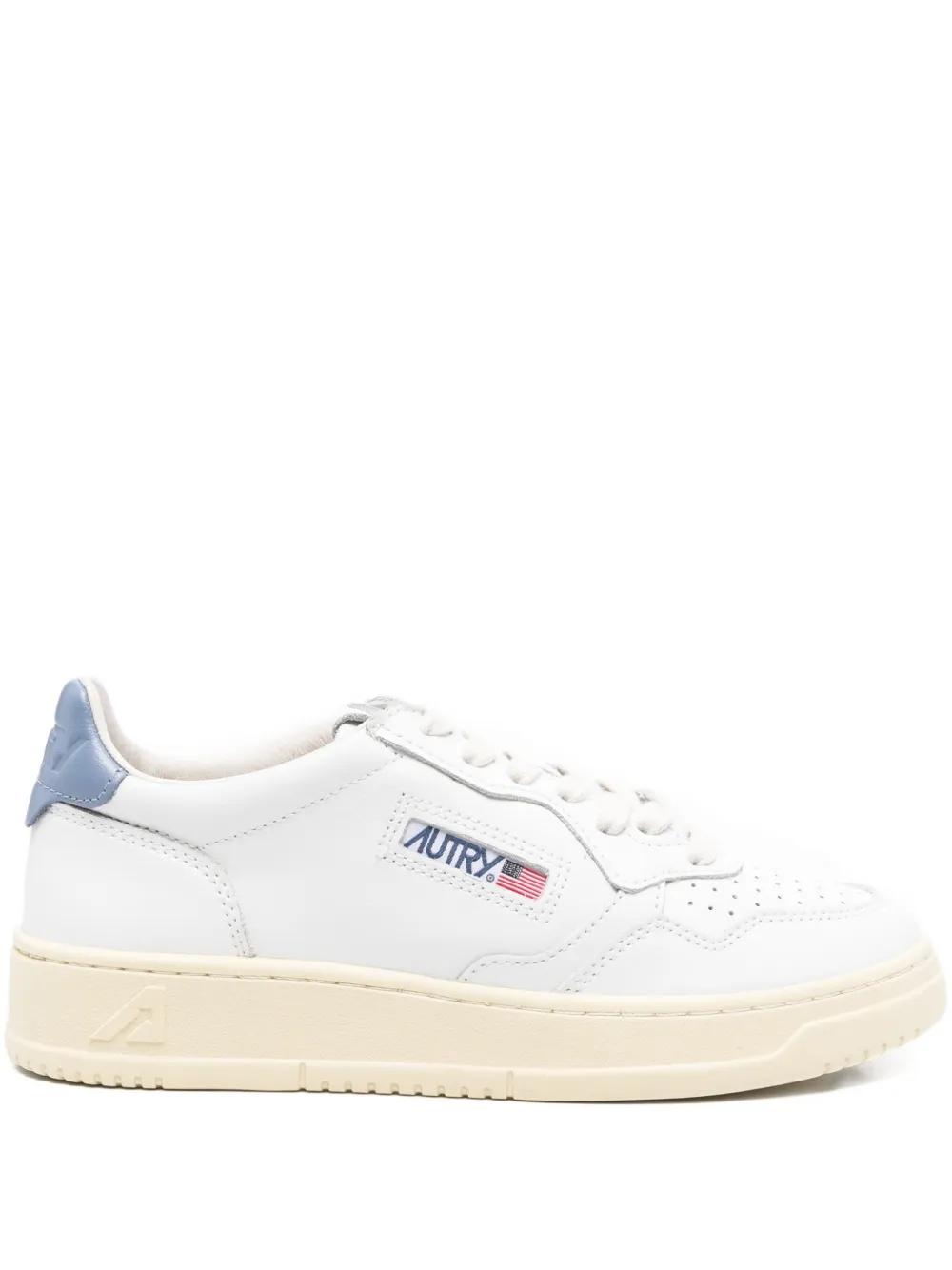 スニーカー AUTRY Women Sneakers ROLWMY06 White Autry Shoes for Women | Online Sale up to 34% off | Lyst