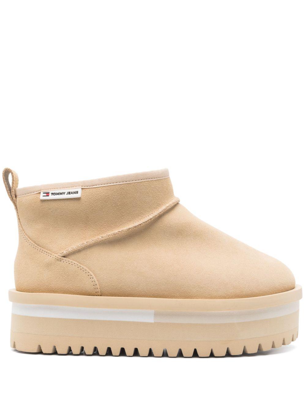 Tommy Hilfiger レディース ナチュラル スエード ブーツ ブーツ