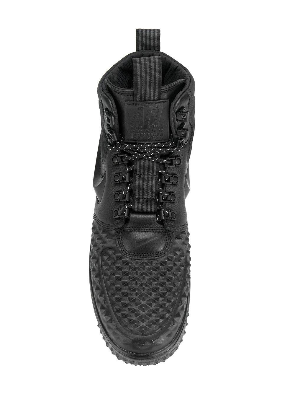 nike studs online india