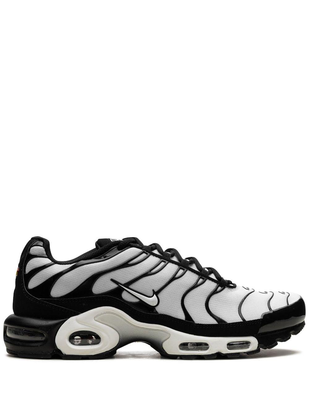 nike air max plus oreo