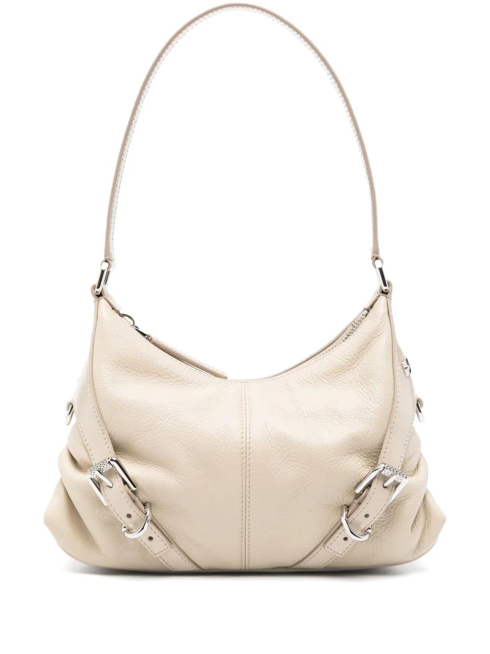 GIVENCHY ホワイト レザー ショルダーバッグ ジバンシィ レザーショルダーバッグ アイボリー系 Vシルエット